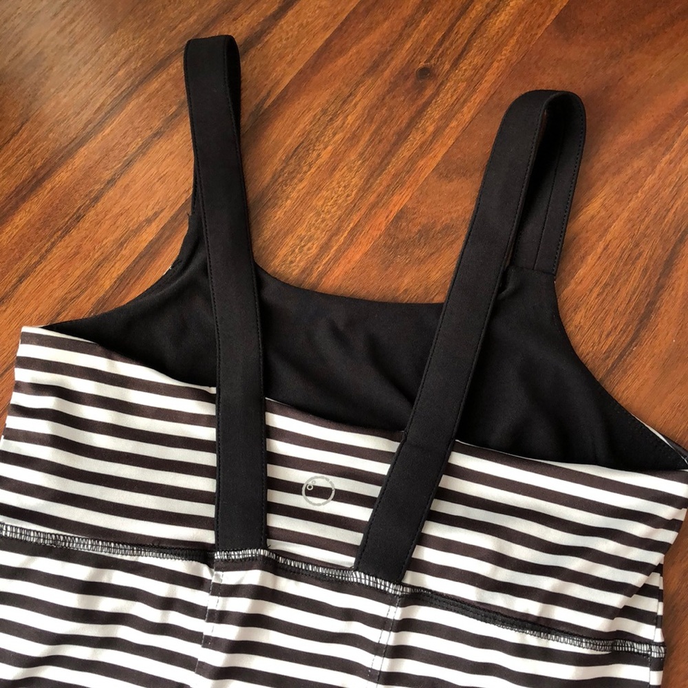 Exercise Tank Top - Picture 4 of 4